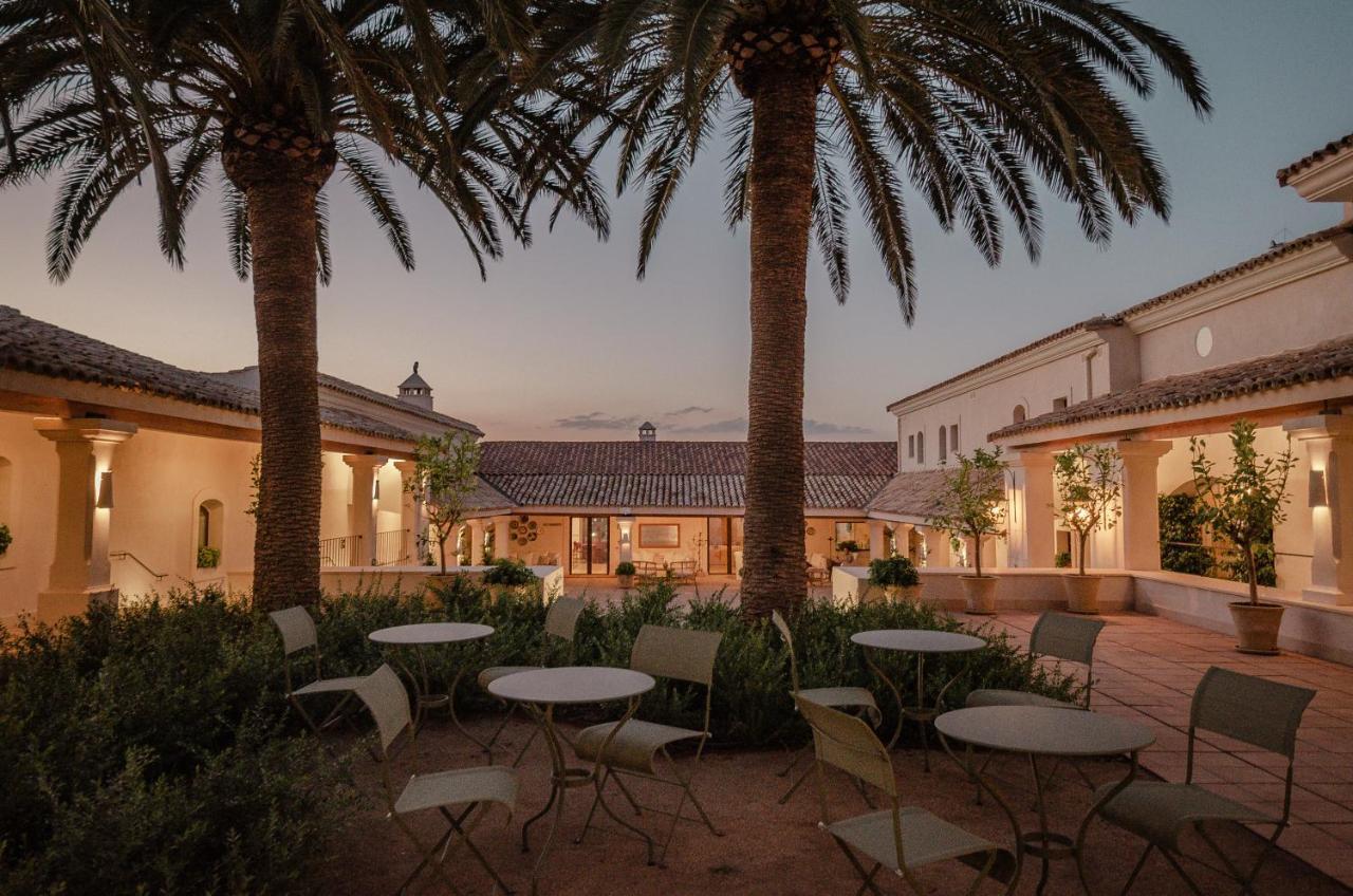 La Dehesa De Don Pedro Hotell Monesterio Exteriör bild