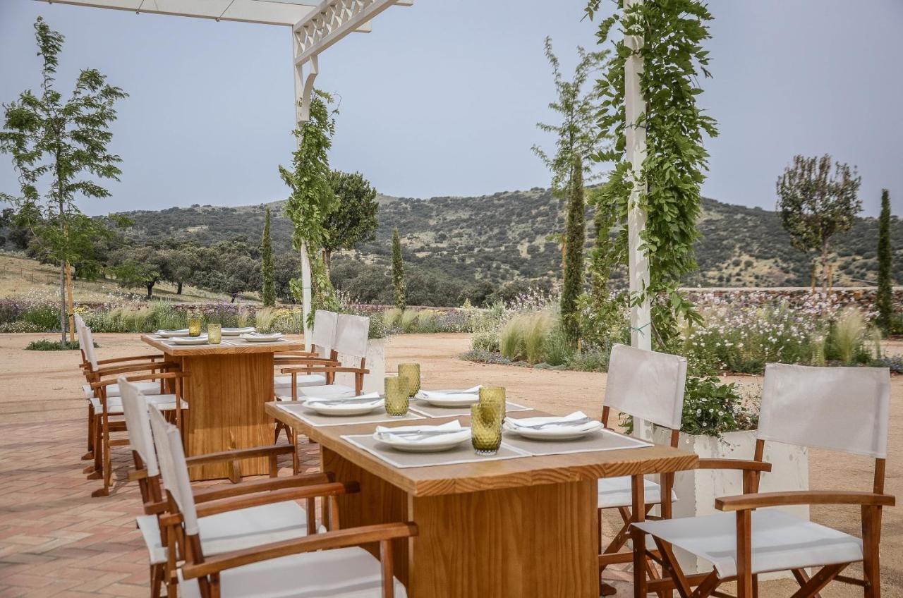 La Dehesa De Don Pedro Hotell Monesterio Exteriör bild